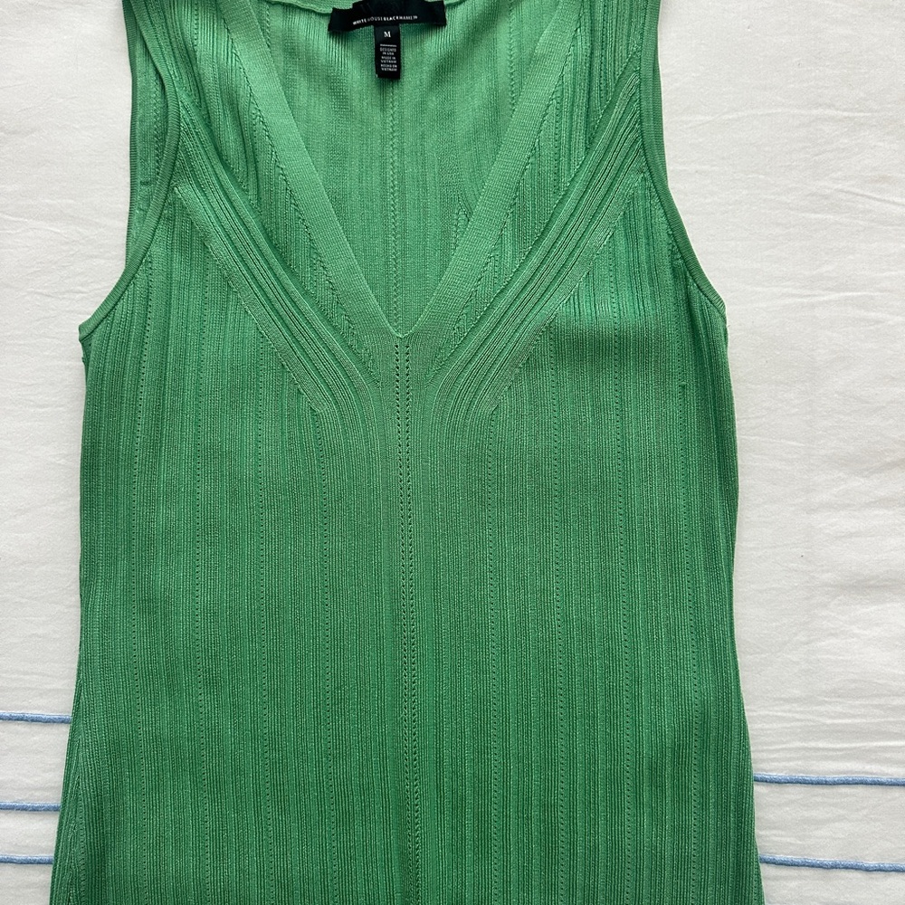 White House Black Market Green V-Neck Sleeveless Top